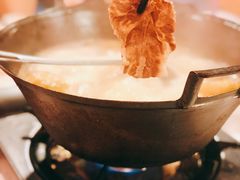 安格斯牛肉-鲜入围煮花胶鸡海鲜火锅