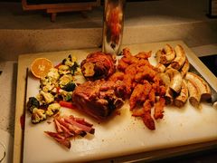 -元一希尔顿酒店·鲜切牛肉火锅禅自助餐厅