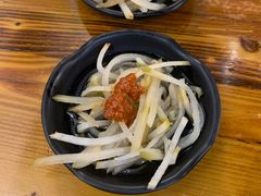 -丽虹云南过桥米线(兴工街店)