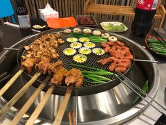 -彝人部落火盆烧烤(原内环足球场店)