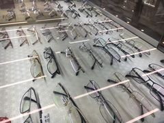-明月眼镜(三坝店)