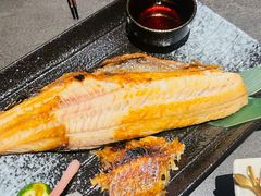 -铭牛烧肉·和牛海鲜自助(高新月牙湖店)