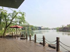 -上海怡沁园度假酒店