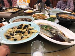 -新天明砂锅鱼头煲