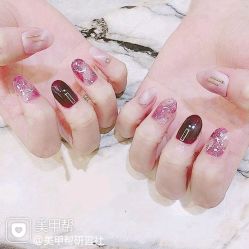 -Pink You美甲洗眉纹绣定制中心
