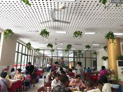 大堂-祝家饺子馆