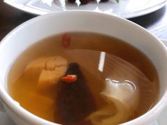 羊肚菌肉汁炖花胶-广州柏悦酒店·悦景轩·粤菜餐厅