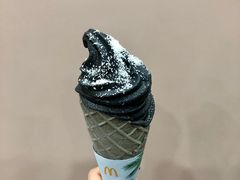 灰小椰华夫筒-麦当劳(欧亚卖场店)
