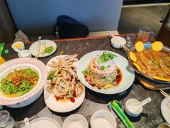-五谷丰登农家院·地道胶东菜·海鲜烧烤(威海店)