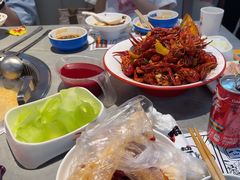 -生活如沸·顺德水牛奶火锅(人民广场店)