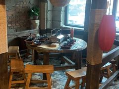 大堂-破瓦寒窑·地摊烤羊排