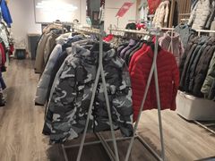 -上品折扣(回龙观店)
