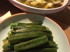 -丫丫厨娘·柠檬鸭(江南蓝鲸世界店)