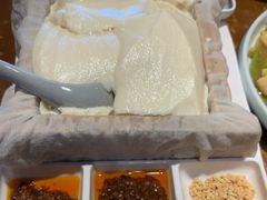 -95号酱骨·一块豆腐(展春园西路店)
