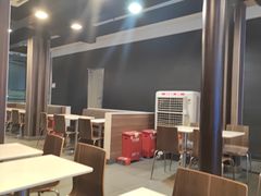 -麦当劳(深圳北站高铁店)