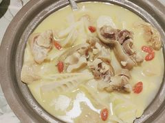 -披云云小馆·味道江湖(姚家园万象汇店)