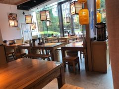 -先启半步颠小酒馆(虹桥龙湖天街店)