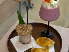 -浮漫咖啡(镜湖万达广场店)