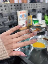 -晨·艺美甲美睫