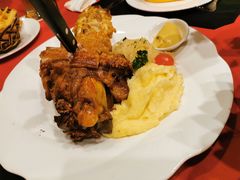 德式烤肘子-申德勒加油站餐厅(三里屯北小街店)