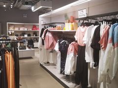 -唯品会(北京国瑞城店)