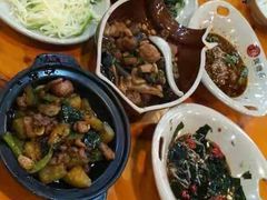 -饭饱香土碗菜(新科店)