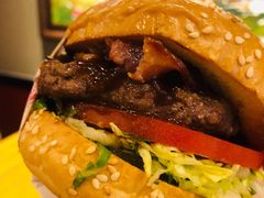 -The Habit Burger Grill 哈比特汉堡(复兴soho店)