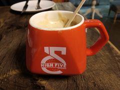 -HIGH FIVE哈福手工汉堡(桂林路店)