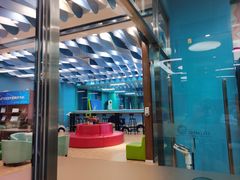 -Swim斯卫姆国际儿童游泳中心(红博中央公园店)