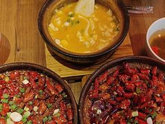 -有红鸡毛店·砂锅菜(抚琴夜市店)