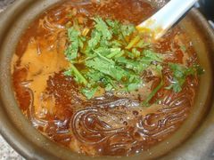 牛腩粉丝砂锅-南京大牌档(香港广场店)