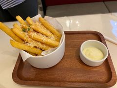 -阿妮叶李(光谷世界城店)