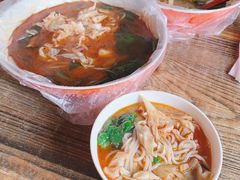 -二钢串叔麻辣烫(华龙大厦店)