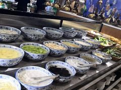 自助调料区-海柜涮烤一体自助餐厅(金鹰店)