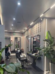 -老肖男士理发店