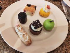 -怡咖啡海鲜自助餐厅(浦东香格里拉店)