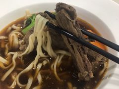 私房红烧牛肉面-康师傅私房牛肉面(北京南站店)