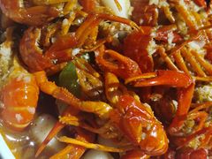 -茸梅路右拐龙虾-农家菜(松江店)