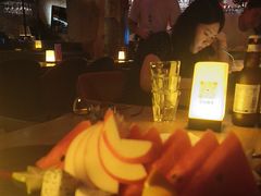 -FOUR PLAY BAR