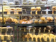 -白玉兰食品甜凤店(合生汇店)