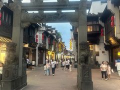 -临街徽菜馆·正宗黄山味