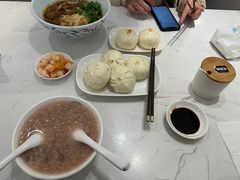 -李与白包子铺(桐梓林店)