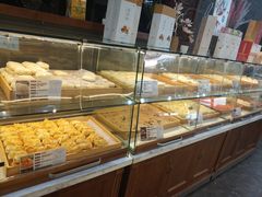 面包甜点陈列柜-清真全盛斋传统糕点(西羊市店)