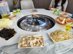 -丹水桥地锅鱼·翘嘴鲌·地方特色全鱼宴(丹江口大坝店)