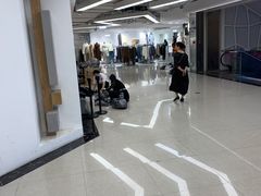 -广州壹马服装广场