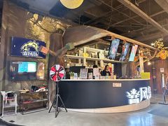 -暴风岛沉浸式体验馆(百联世纪店)