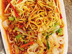 -牧场烧烤餐饮广场