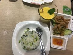 -佰搭果·广式茶餐厅(西华路店)