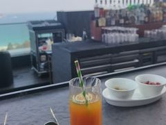 -瑰丽酒店·海吧·天际下午茶·现场DJ·天台酒吧