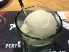 香草味冰淇淋-斗牛士牛排(南京东路店)